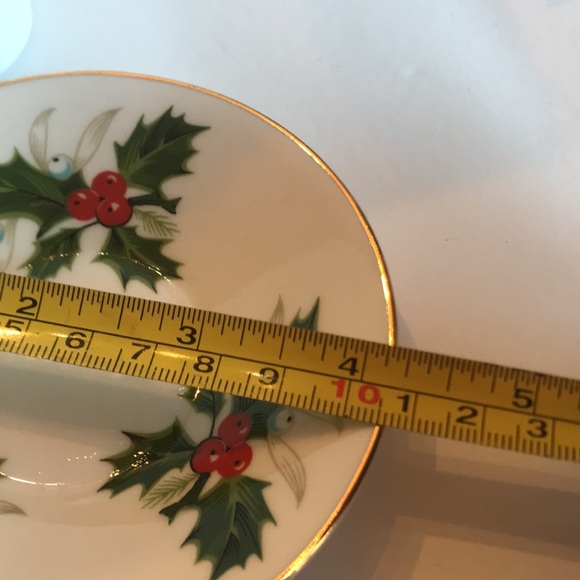 Danbury Mint Holly Demitasse Cup and Saucer - Picture 3 of 4